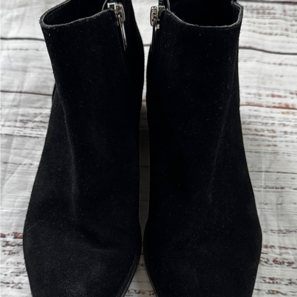 Marc Fisher LTD Black Suede Pointed Toe Booties 8M - Picture 2 of 7